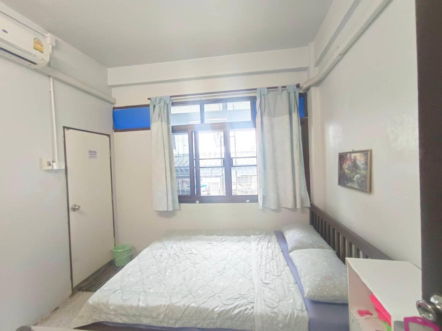 ห้องพักสุขสบายวังหลัง Bangkok Oda fotoğraf